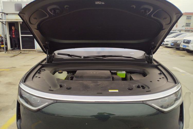 Used Hima AITO M8 2025 Extended-Range Ultra Version 53.4 kWh 6-Seater Edition Engine Bay
