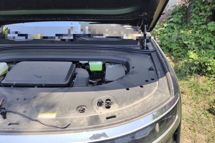 Used Hima AITO M8 2025 Extended-Range Max+ Version 53.4 kWh 6-Seater Edition Engine Bay Left