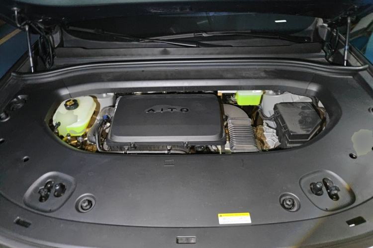 Used Hima AITO M8 2025 Extended-Range Max+ Version 53.4 kWh 6-Seater Edition Engine Bay