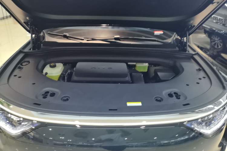 Used Hima AITO M8 2025 Extended-Range Ultra Version 53.4 kWh 6-Seater Edition Engine Bay
