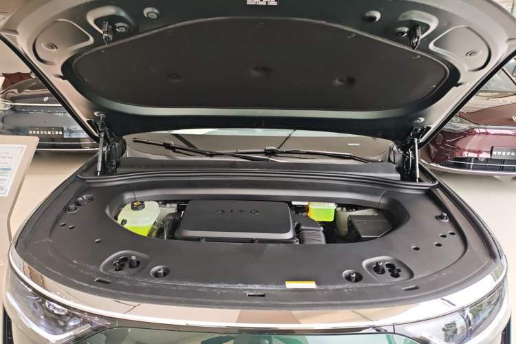 Used Hima AITO M8 2025 Extended-Range Ultra Version 53.4 kWh 6-Seater Edition Engine Bay