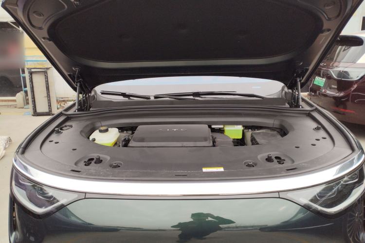 Used Hima AITO M8 2025 Extended-Range Ultra Version 53.4 kWh 6-Seater Edition Engine Bay