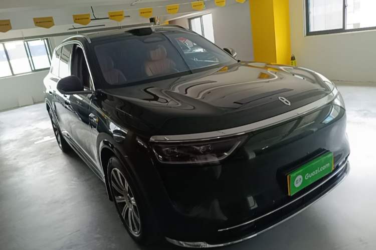 Used Hima AITO M8 2025 Extended-Range Max+ Version 53.4 kWh 6-Seater Edition Exterior 1
