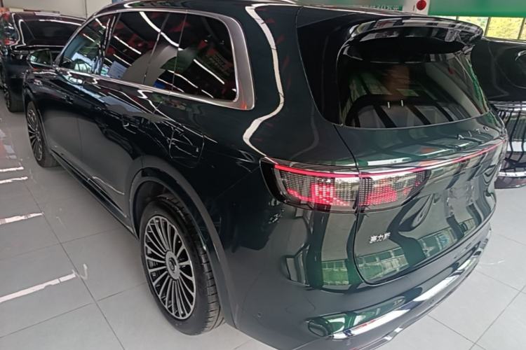 Used Hima AITO M8 2025 Extended-Range Ultra Version 53.4 kWh 6-Seater Edition Exterior 2