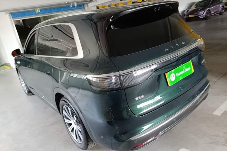 Used Hima AITO M8 2025 Extended-Range Max+ Version 53.4 kWh 6-Seater Edition Exterior 2