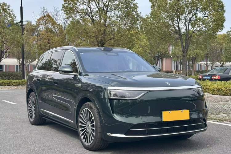 Used Hima AITO M8 2025 Extended-Range Ultra Version 53.4 kWh 6-Seater Edition Exterior 4