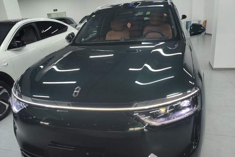 Used Hima AITO M8 2025 Extended-Range Ultra Version 53.4 kWh 6-Seater Edition Front