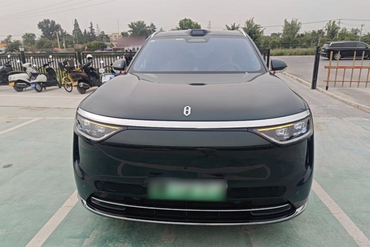 Used Hima AITO M8 2025 Extended-Range Max+ Version 53.4 kWh 6-Seater Edition Front