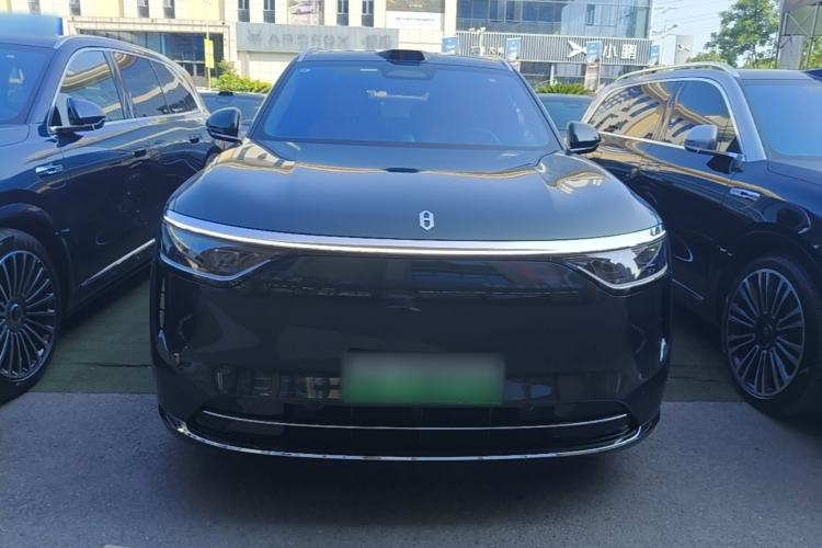Used Hima AITO M8 2025 Extended-Range Ultra Version 53.4 kWh 6-Seater Edition Front
