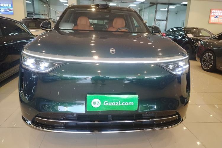 Used Hima AITO M8 2025 Extended-Range Ultra Version 53.4 kWh 6-Seater Edition Front