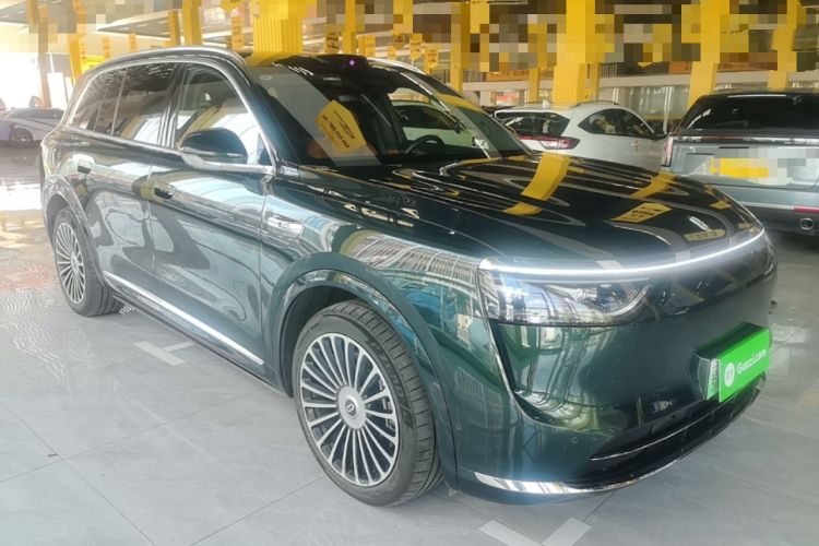 Used Hima AITO M8 2025 Extended-Range Ultra Version 53.4 kWh 6-Seater Edition Front Right 45 Deg