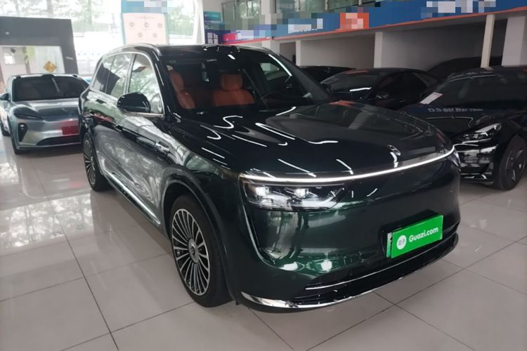 Used Hima AITO M8 2025 Extended-Range Ultra Version 53.4 kWh 6-Seater Edition Front Right 45 Deg