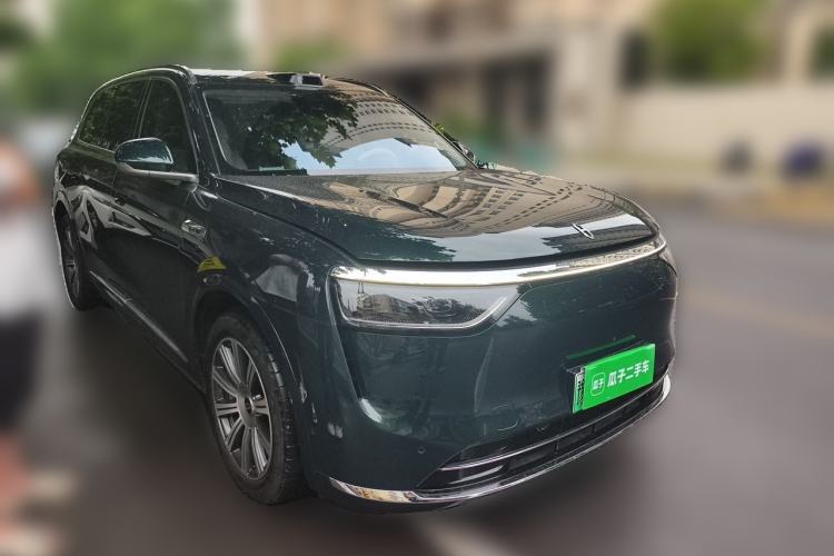 Used Hima AITO M8 2025 Extended-Range Max+ Version 53.4 kWh 5-Seater Edition Front Right 45 Deg