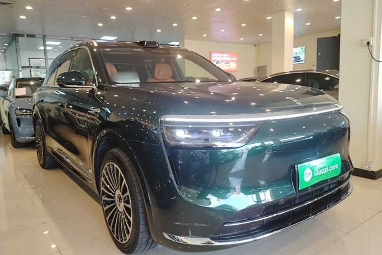Used Hima AITO M8 2025 Extended-Range Ultra Version 53.4 kWh 6-Seater Edition Front Right 45 Deg