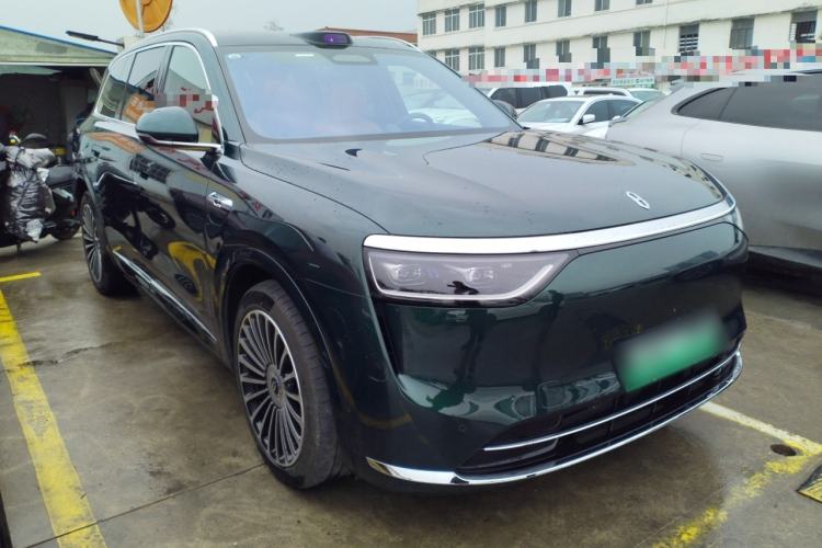 Used Hima AITO M8 2025 Extended-Range Ultra Version 53.4 kWh 6-Seater Edition Front Right 45 Deg