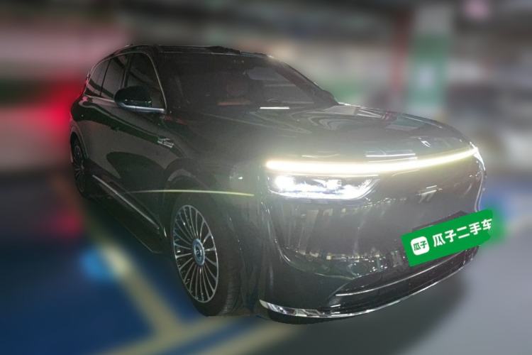Used Hima AITO M8 2025 Extended-Range Max+ Version 53.4 kWh 6-Seater Edition Front Right 45 Deg