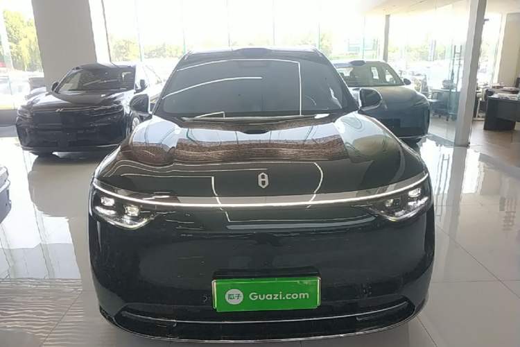 Used Hima AITO M8 2025 Extended-Range Ultra Version 53.4 kWh 6-Seater Edition Front