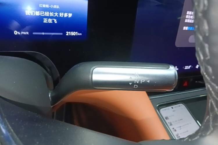 Used Hima AITO M8 2025 Extended-Range Ultra Version 53.4 kWh 6-Seater Edition Gear Lever