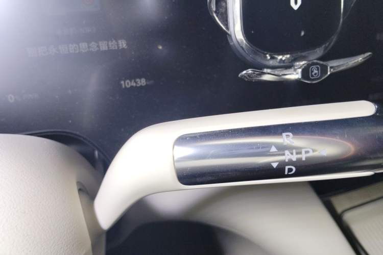 Used Hima AITO M8 2025 Extended-Range Max Version 37 kWh 5-Seater Gear Lever