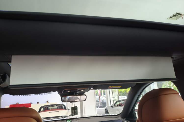Used Hima AITO M8 2025 Extended-Range Ultra Version 53.4 kWh 6-Seater Edition Headliner