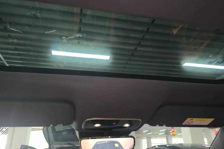 Used Hima AITO M8 2025 Extended-Range Ultra Version 53.4 kWh 6-Seater Edition Headliner