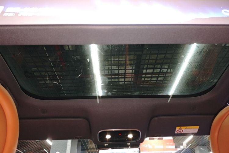Used Hima AITO M8 2025 Extended-Range Ultra Version 53.4 kWh 6-Seater Edition Headliner