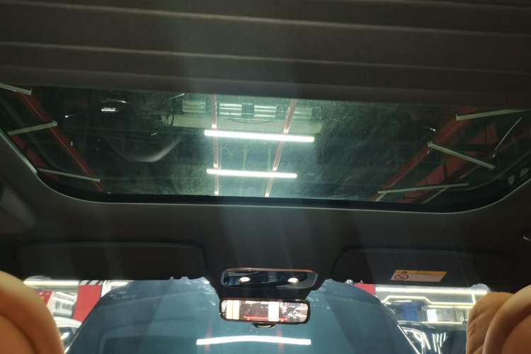 Used Hima AITO M8  Headliner
