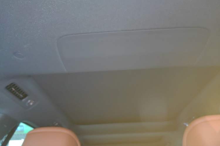 Used Hima AITO M8 2025 Extended-Range Ultra Version 53.4 kWh 6-Seater Edition Headliner