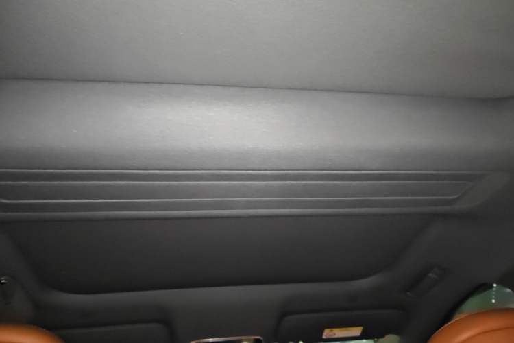 Used Hima AITO M8 2025 Extended-Range Ultra Version 53.4 kWh 6-Seater Edition Headliner