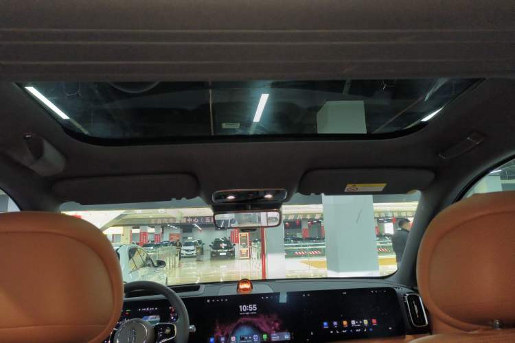 Used Hima AITO M8 2025 Extended-Range Ultra Version 53.4 kWh 6-Seater Edition Headliner