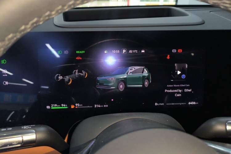 Used Hima AITO M8 2025 Extended-Range Ultra Version 53.4 kWh 6-Seater Edition Instrument Cluster