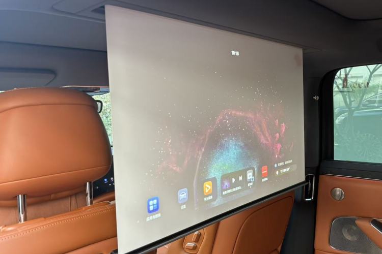 Used Hima AITO M8 2025 Extended-Range Ultra Version 53.4 kWh 6-Seater Edition Interior 8