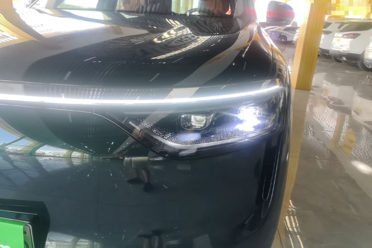 Used Hima AITO M8 2025 Extended-Range Ultra Version 53.4 kWh 6-Seater Edition Left Front Headlight