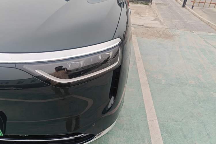 Used Hima AITO M8 2025 Extended-Range Max+ Version 53.4 kWh 6-Seater Edition Left Front Headlight