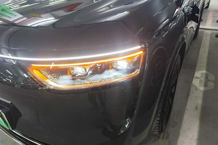 Used Hima AITO M8 2025 Extended-Range Max+ Version 53.4 kWh 5-Seater Edition Left Front Headlight