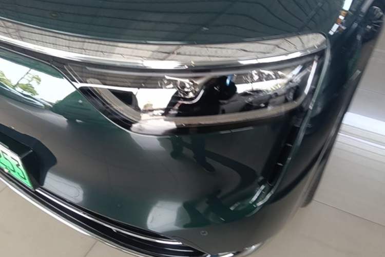 Used Hima AITO M8 2025 Extended-Range Max+ Version 53.4 kWh 6-Seater Edition Left Front Headlight
