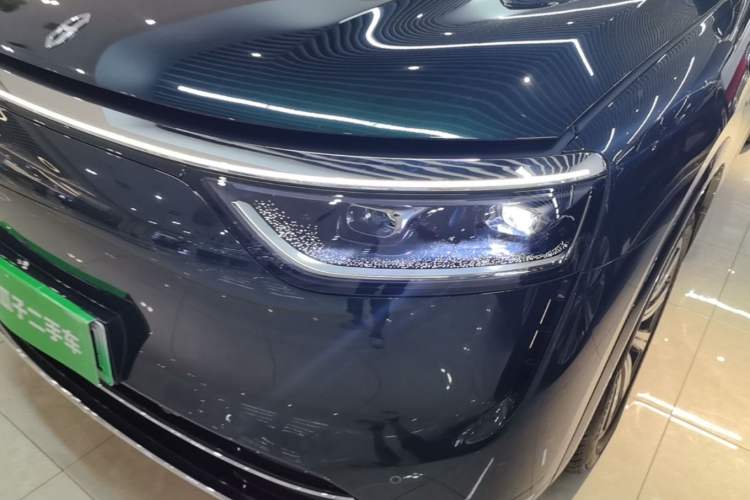 Used Hima AITO M8 2025 Extended-Range Ultra Version 53.4 kWh 6-Seater Edition Left Front Headlight
