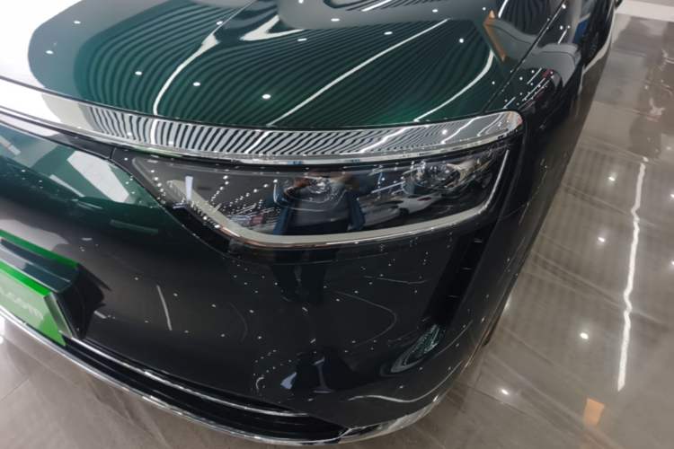 Used Hima AITO M8 2025 Extended-Range Max+ Version 53.4 kWh 6-Seater Edition Left Front Headlight