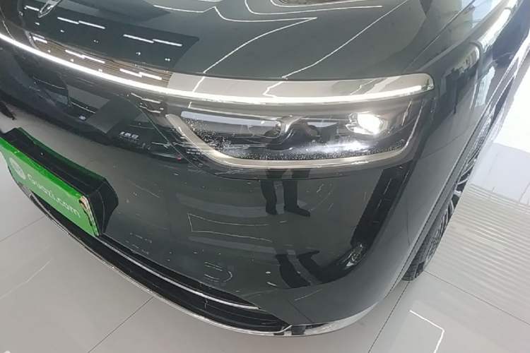 Used Hima AITO M8 2025 Extended-Range Ultra Version 53.4 kWh 6-Seater Edition Left Front Headlight