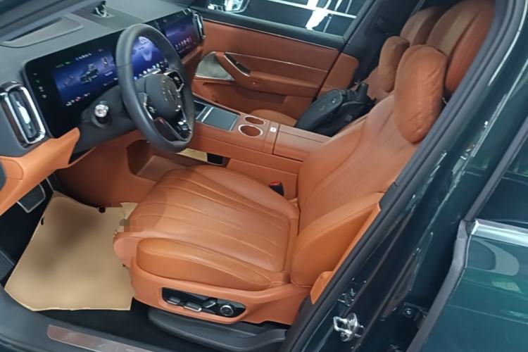Used Hima AITO M8 2025 Extended-Range Ultra Version 53.4 kWh 6-Seater Edition Left Front Seat
