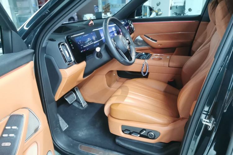 Used Hima AITO M8 2025 Extended-Range Max+ Version 53.4 kWh 6-Seater Edition Left Front Seat