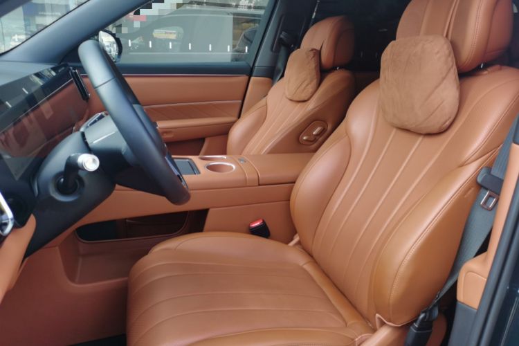 Used Hima AITO M8 2025 Extended-Range Ultra Version 53.4 kWh 6-Seater Edition Left Front Seat
