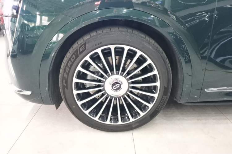 Used Hima AITO M8 2025 Extended-Range Ultra Version 53.4 kWh 6-Seater Edition Left Front Wheel Hub