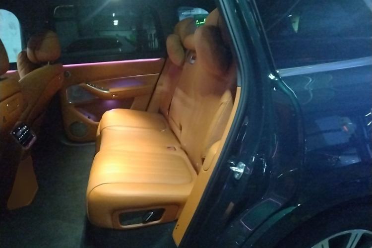 Used Hima AITO M8 2025 Extended-Range Max Version 37 kWh 5-Seater Left Rear Seat