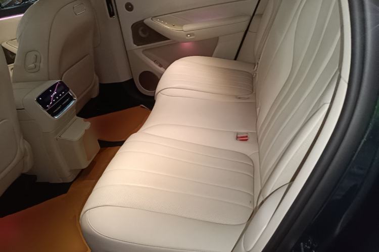 Used Hima AITO M8 2025 Extended-Range Max Version 37 kWh 5-Seater Left Rear Seat