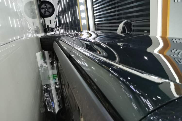 Used Hima AITO M8 2025 Extended-Range Max+ Version 53.4 kWh 5-Seater Edition Left Side Sill