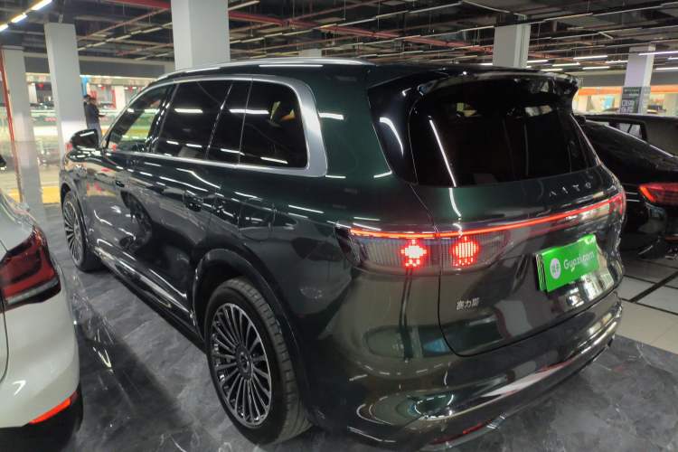 Used Hima AITO M8 2025 Extended-Range Ultra Version 53.4 kWh 6-Seater Edition Left Side