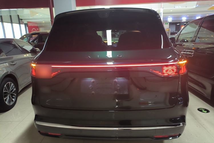 Used Hima AITO M8 2025 Extended-Range Ultra Version 53.4 kWh 6-Seater Edition Rear