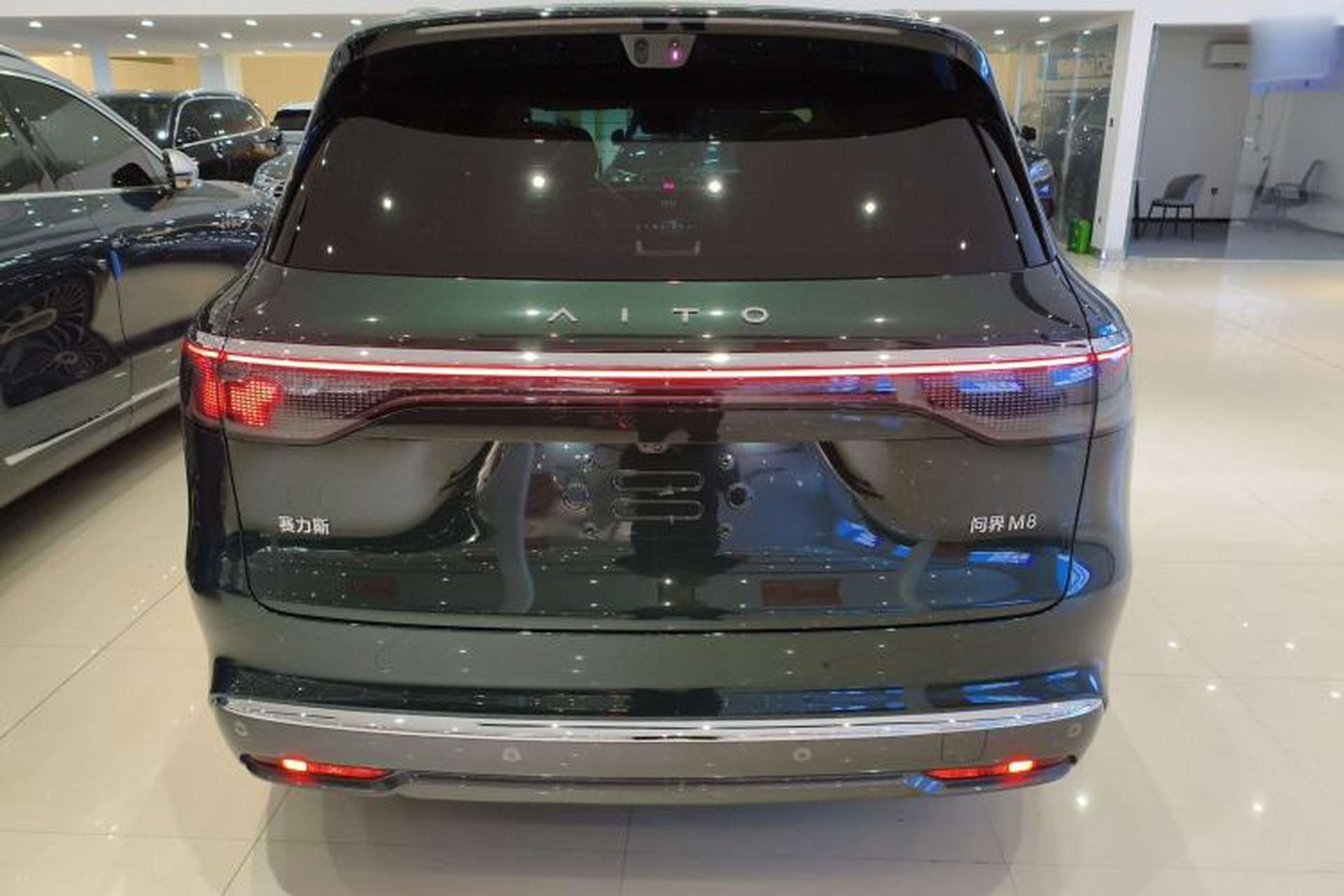 Used Hima AITO M8 2025 Extended-Range Max Version 37 kWh 6-Seater Rear