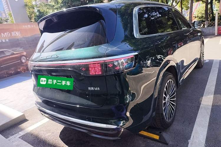 Used Hima AITO M8 2025 Extended-Range Ultra Version 53.4 kWh 6-Seater Edition Rear